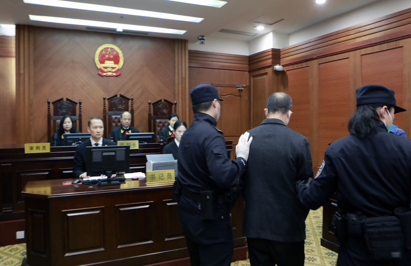 销售劣质假烟 西安一男子获刑8年罚金10万元